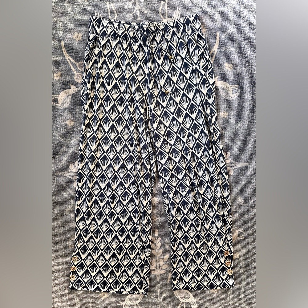 C&C California navy and cream boho patterned knit linen drawstring pants